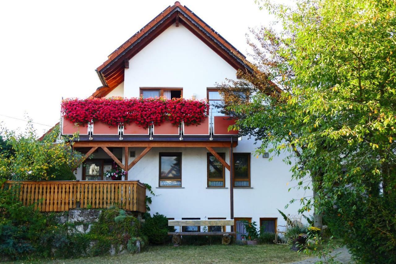 Gaestezimmer Schanz-Hilbel Burladingen Buitenkant foto